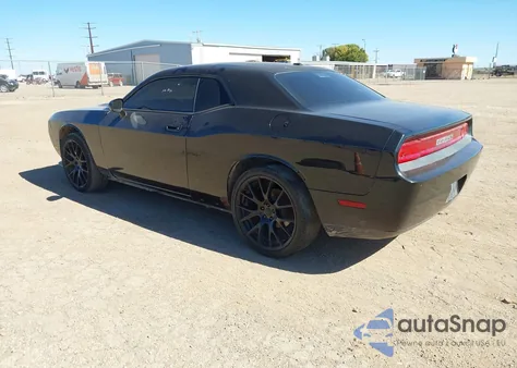 2010 Dodge Challenger Se z USA, uszkodzony, nr VIN 2B3CJ4DV2AH238552